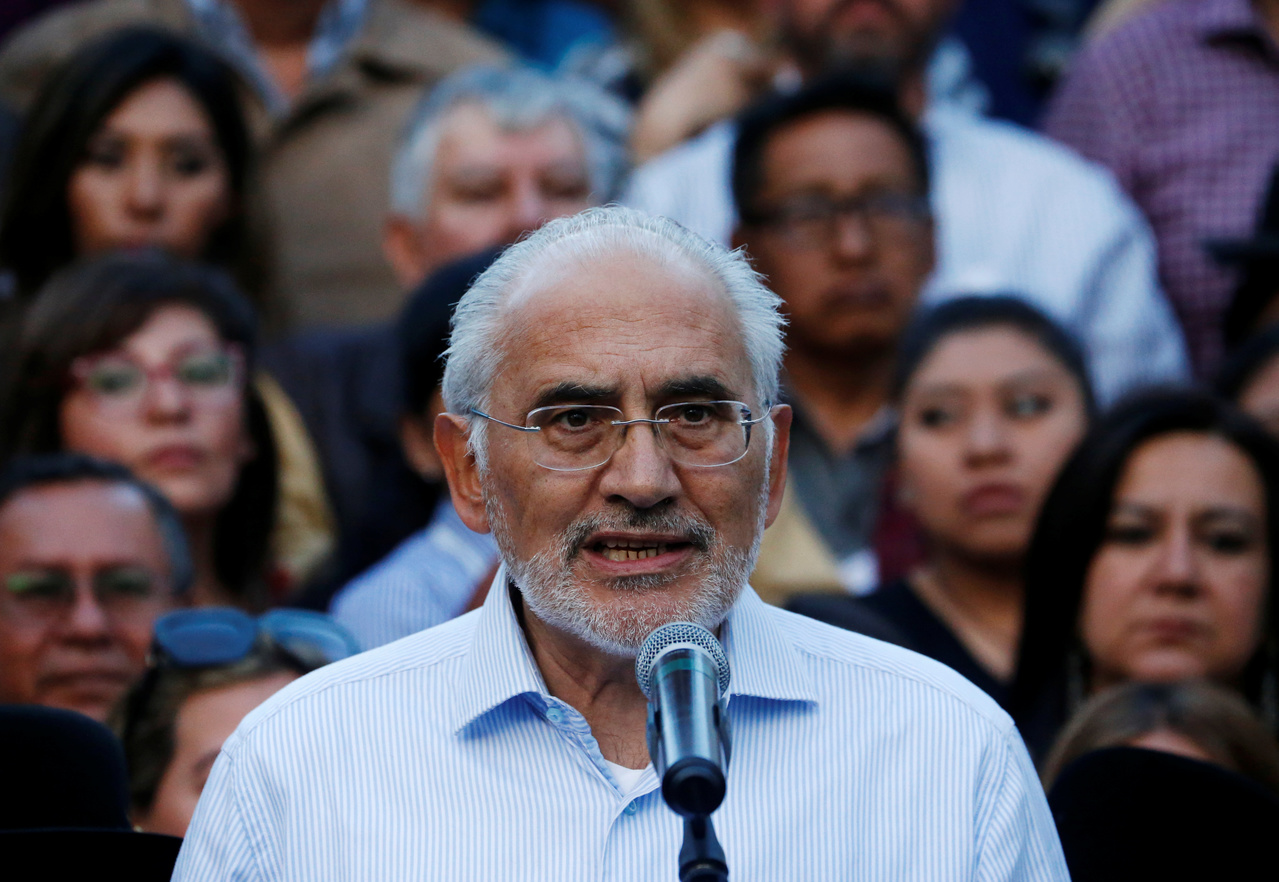 总统大选得票率排名第2的梅沙,8日要求国会通过一项紧急法案,为重新选举做准备。 (...