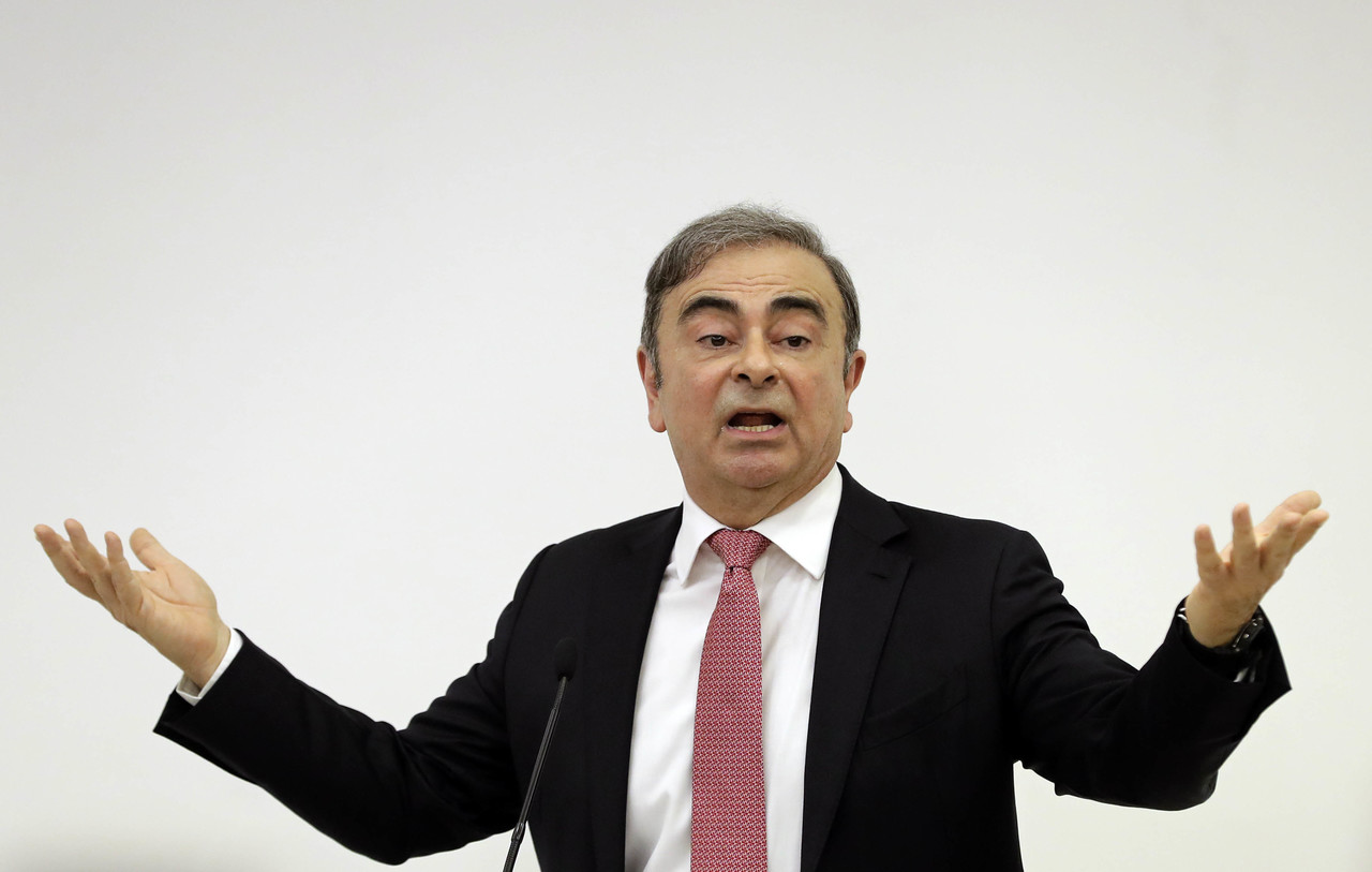 高恩8日在贝鲁特召开记者会大声喊冤